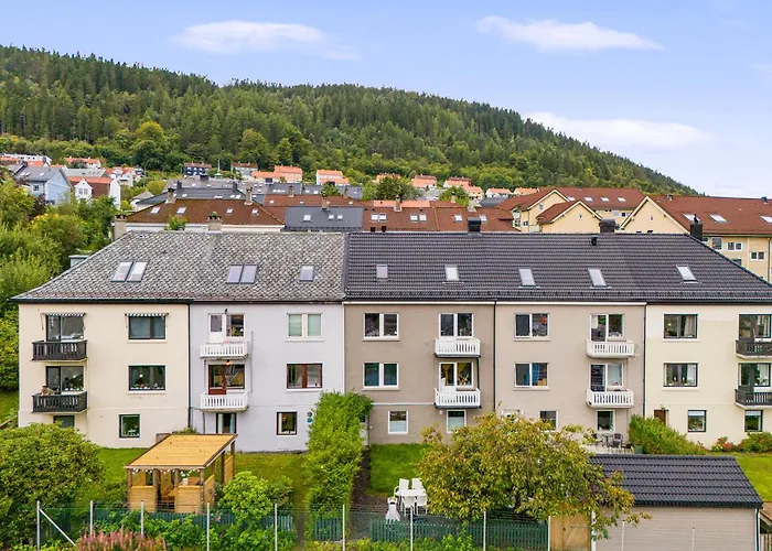 Pergola - Free Parking - 5 Min Walk To Facilities